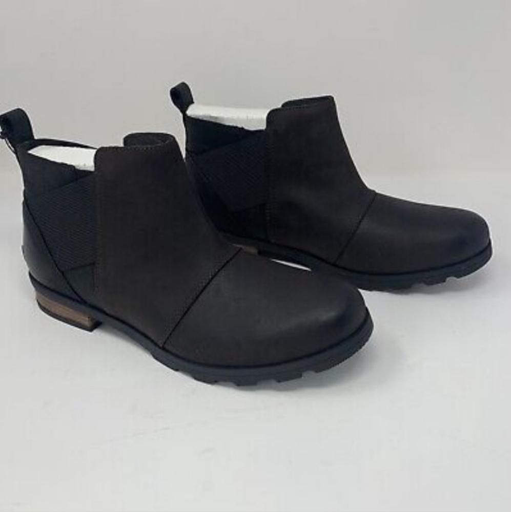 Sorel EMELIE™ III Women's Waterproof Chelsea Bootie size 8